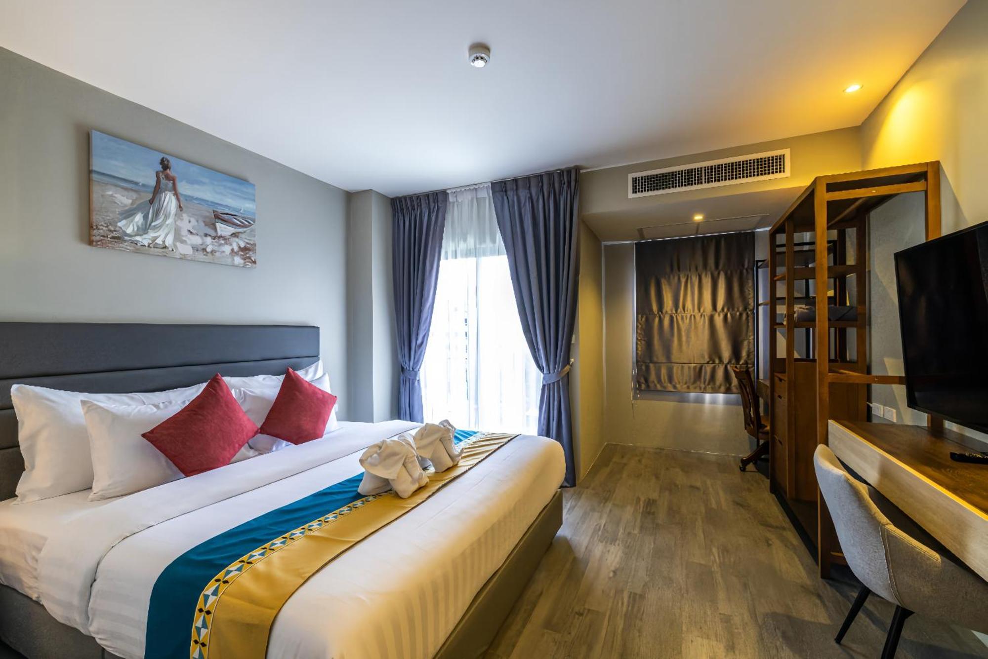 Kana Triple L Hotel Phuket普吉岛卡娜3L酒店 Patong Exterior foto