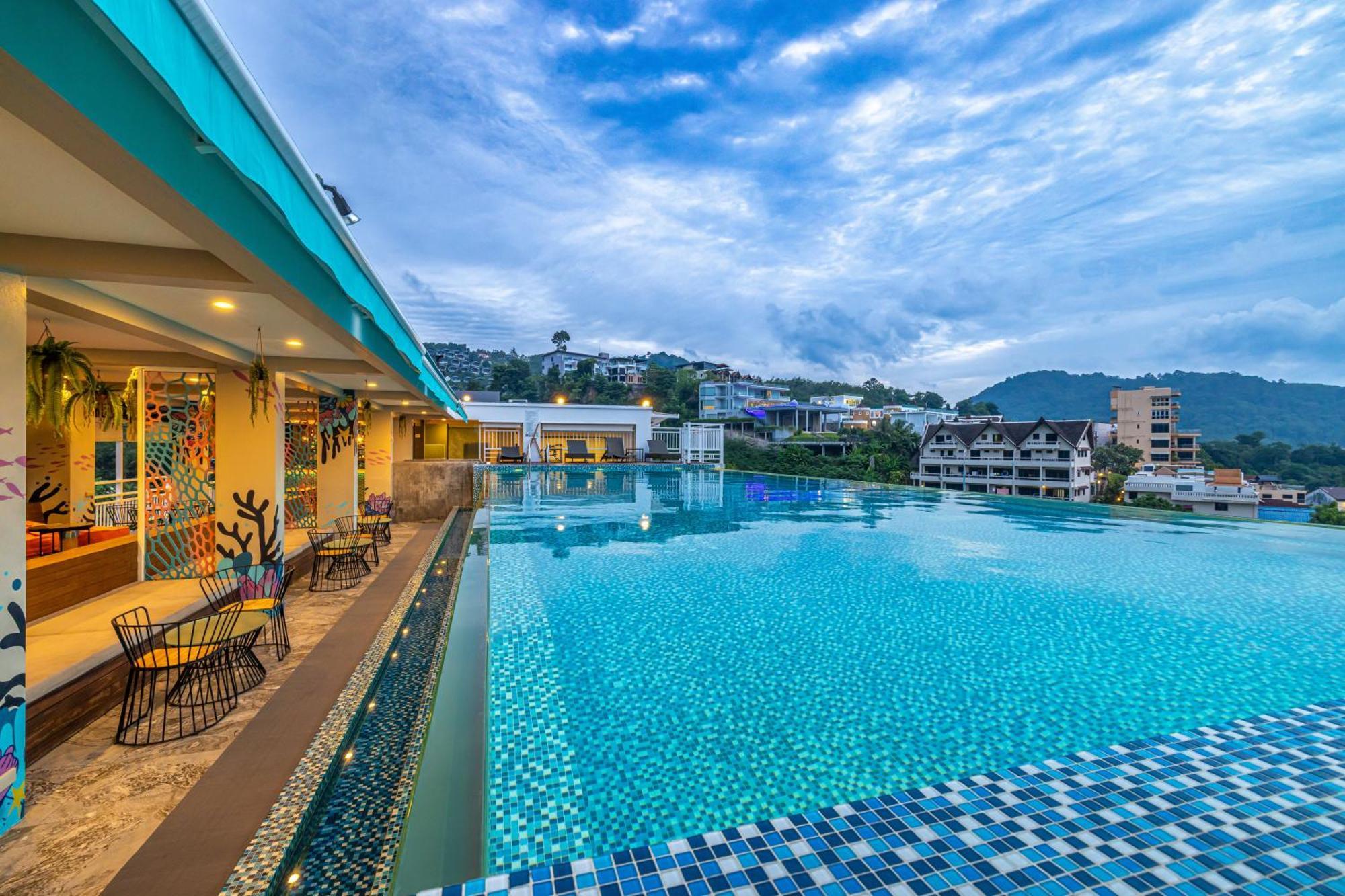 Kana Triple L Hotel Phuket普吉岛卡娜3L酒店 Patong Exterior foto